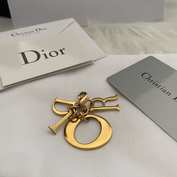 🌺🌸 PRE- LOVED🌸🌺 Lady Dior Zip Around Wallet Studded Leather - Picture 9 of 9